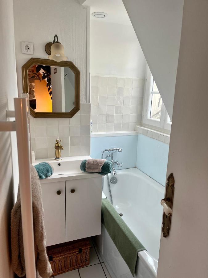 Bienvenue A Indra Apartment Vannes Luaran gambar